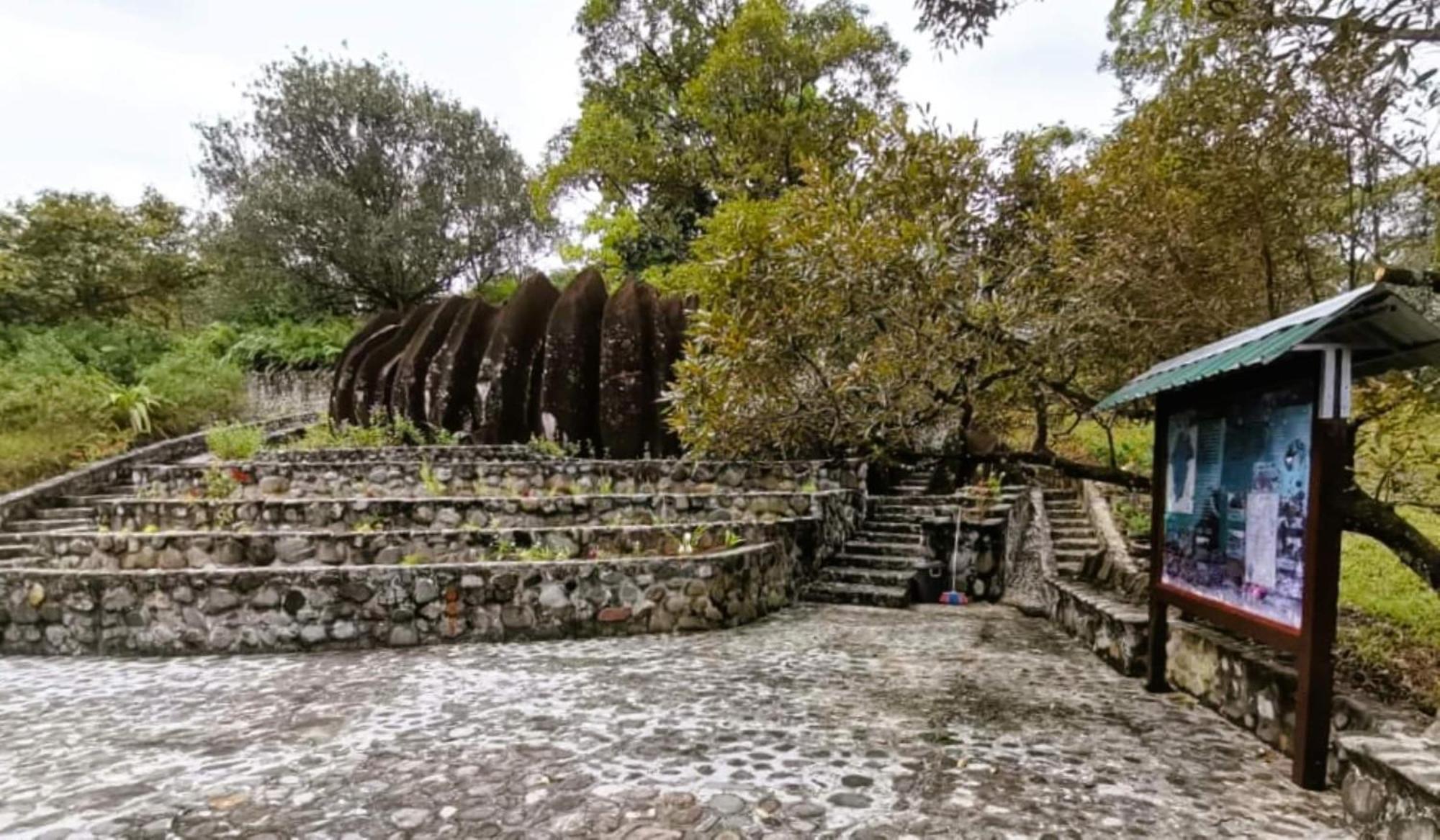 Oyo Home 90491 Flinstone Lodge كوتا كينابالو المظهر الخارجي الصورة