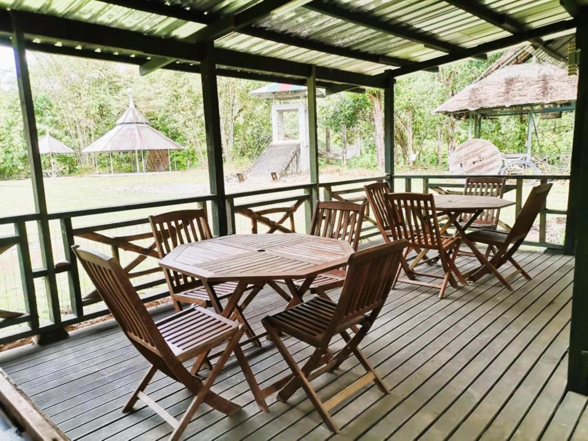 Oyo Home 90491 Flinstone Lodge كوتا كينابالو المظهر الخارجي الصورة
