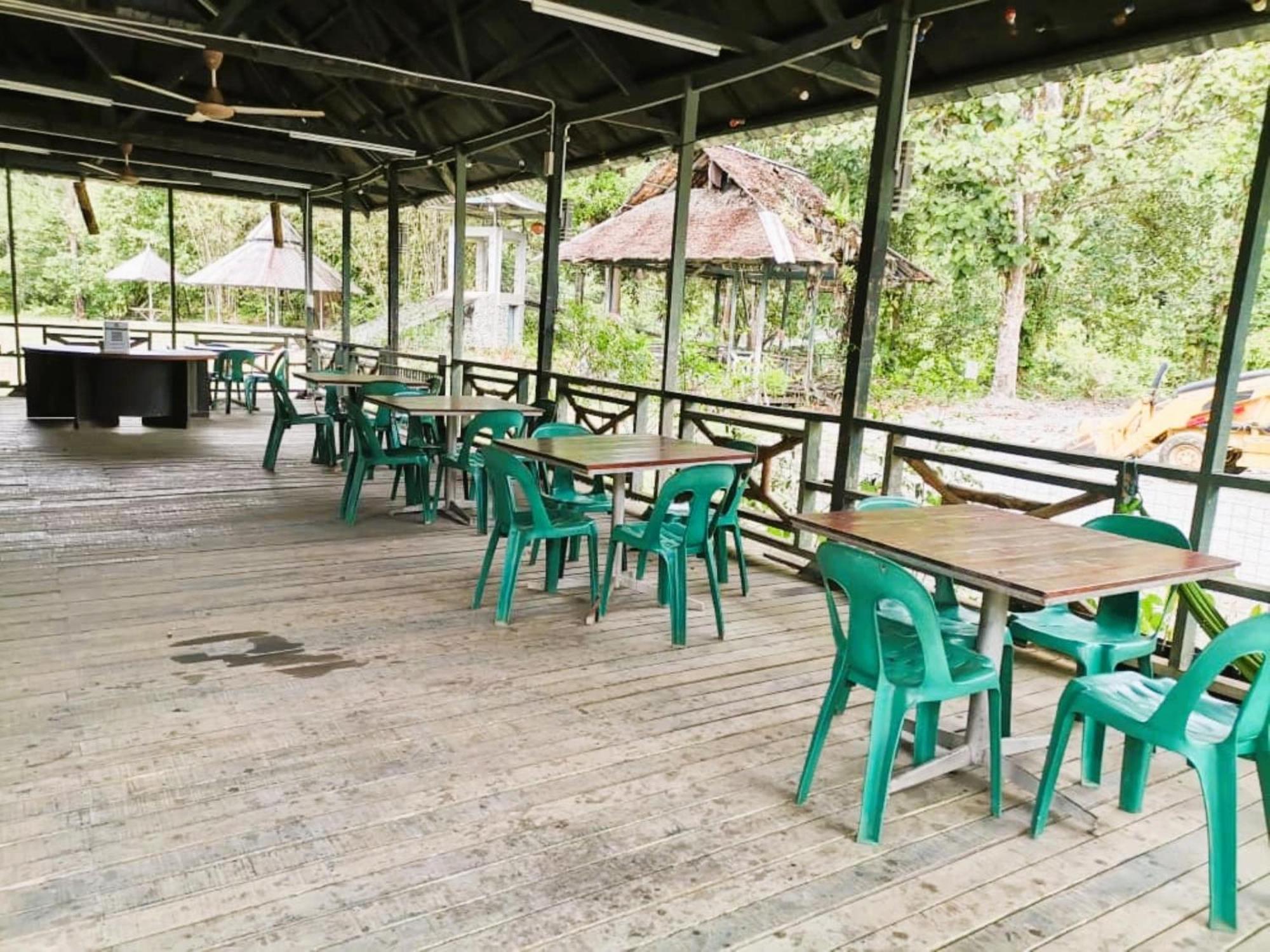 Oyo Home 90491 Flinstone Lodge كوتا كينابالو المظهر الخارجي الصورة